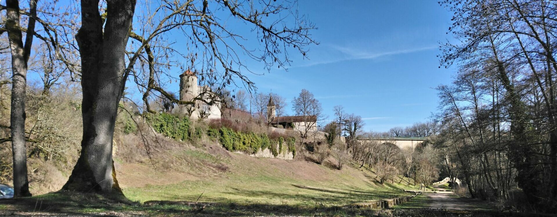 Site officiel de la mairie de Pierre Perthuis (89) Yonne